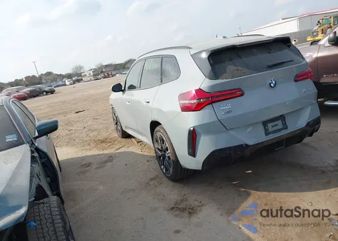 2025 BMW X3 30 xDrive z USA, uszkodzony, nr VIN 5UX53GP04S9Y28447